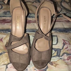 Brown heels with amazing support !